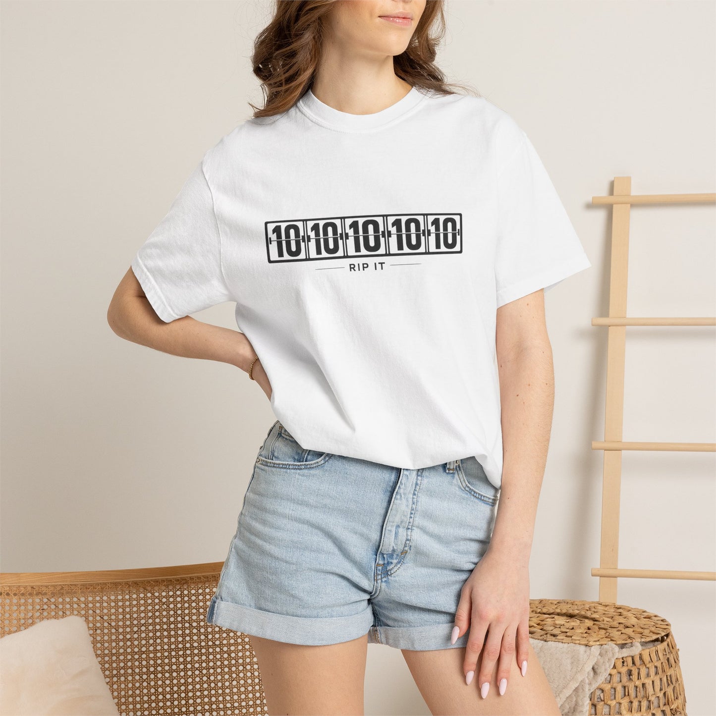 Straight 10's Minimalist Graphic T-Shirt