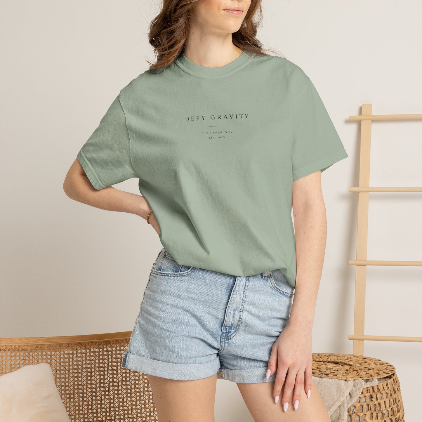 Minimal 'Defy Gravity' Graphic T-Shirt