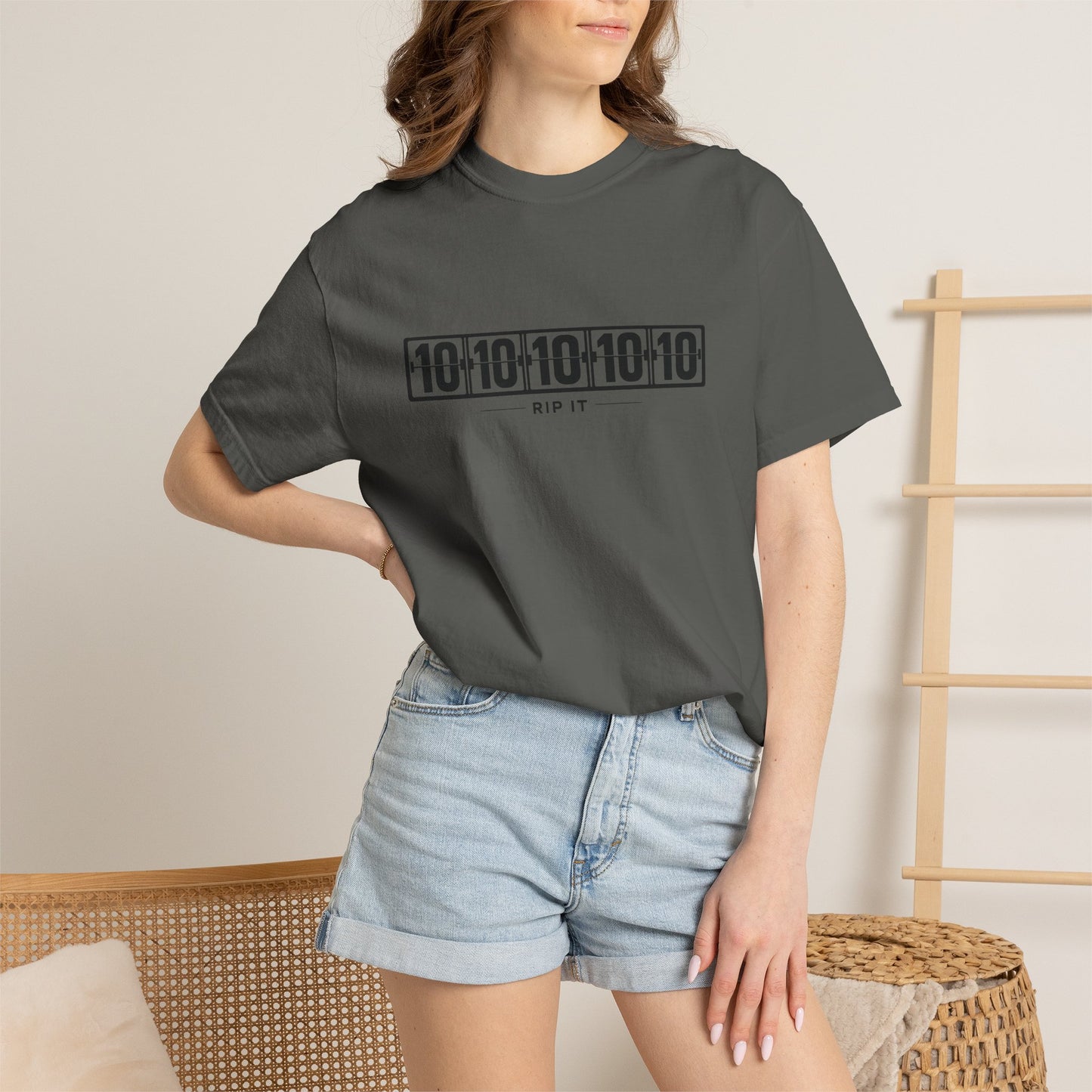 Straight 10's Minimalist Graphic T-Shirt