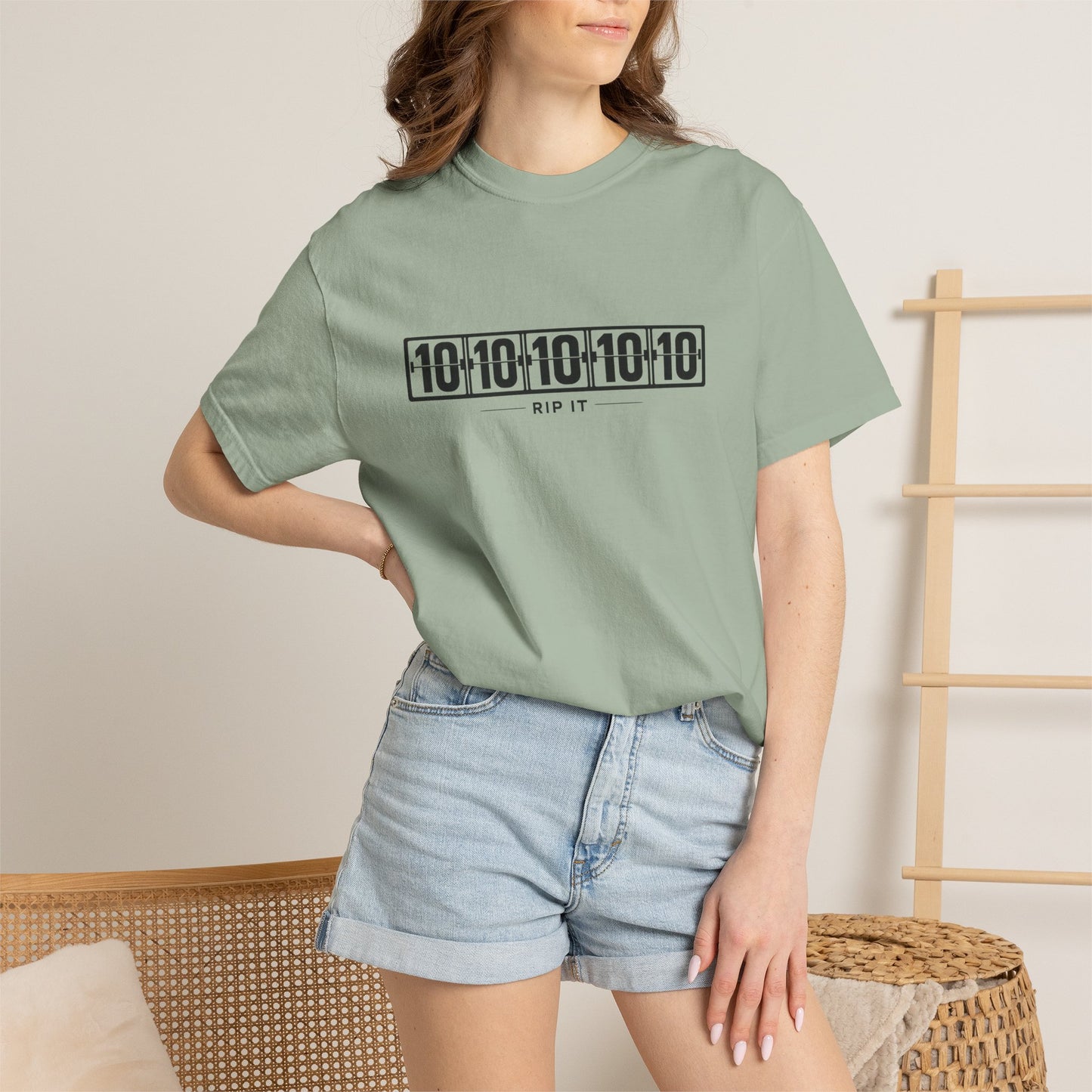 Straight 10's Minimalist Graphic T-Shirt