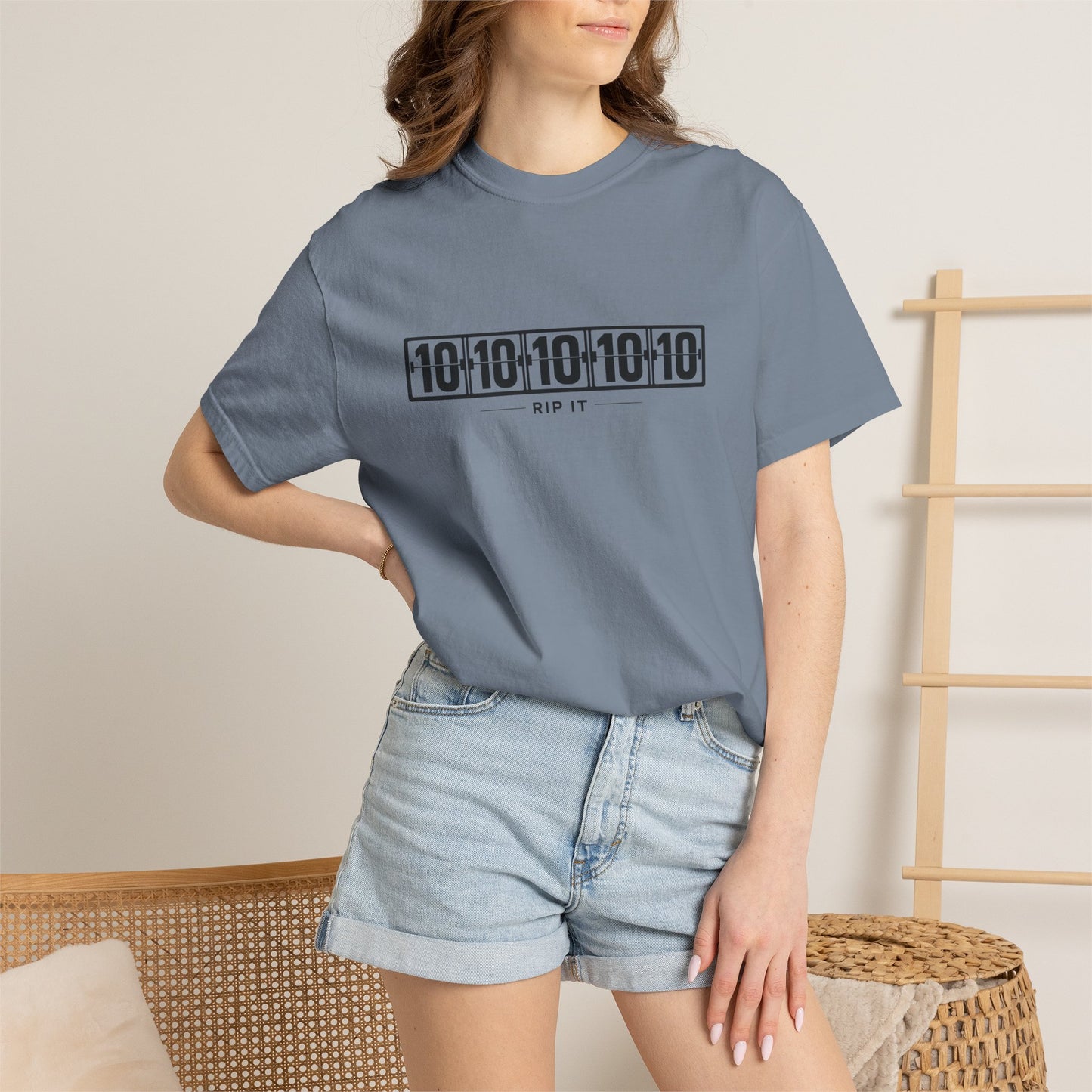 Straight 10's Minimalist Graphic T-Shirt